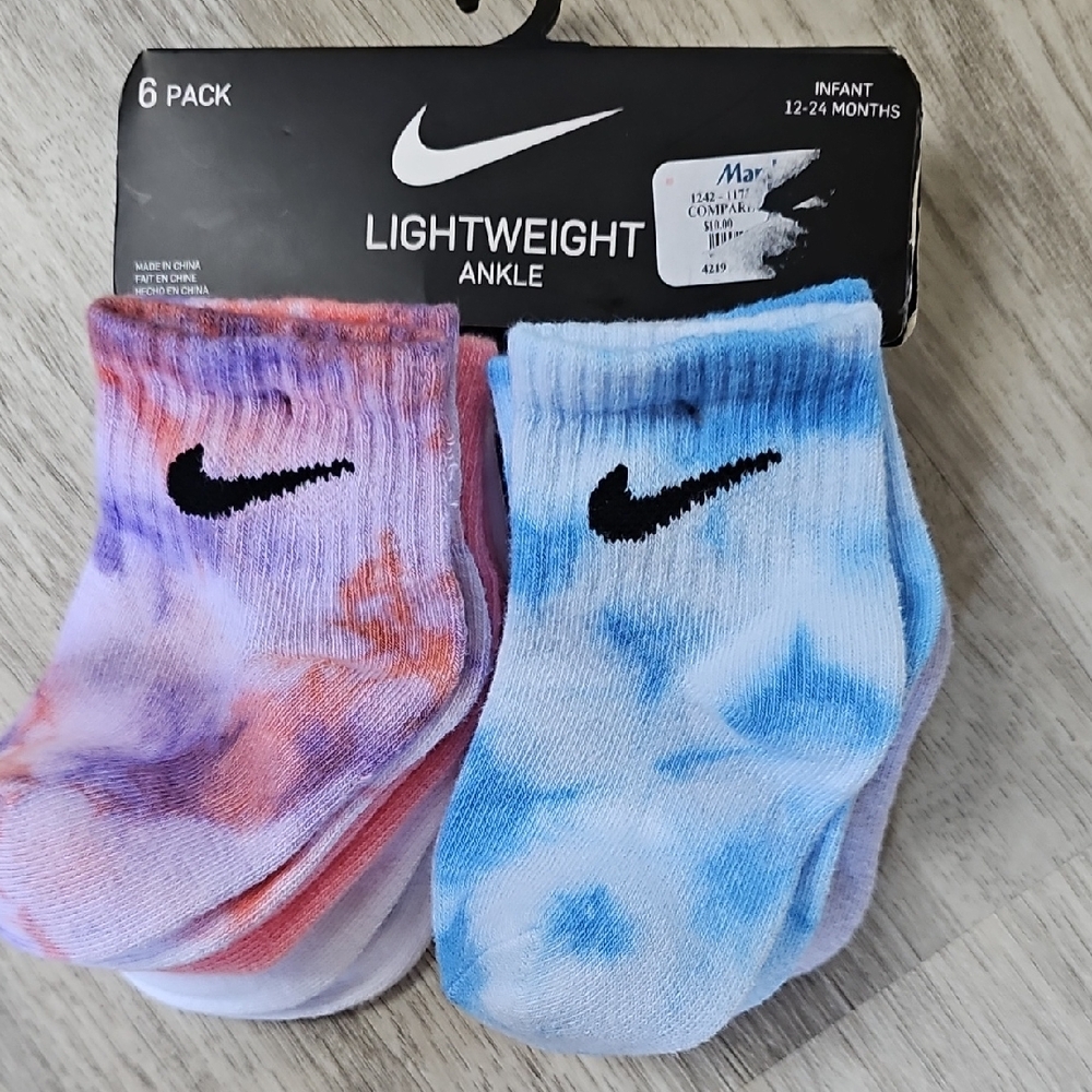 Nike Infant Tie-Dye Socks - Pink, Purple, Blue NWT 12-24 months